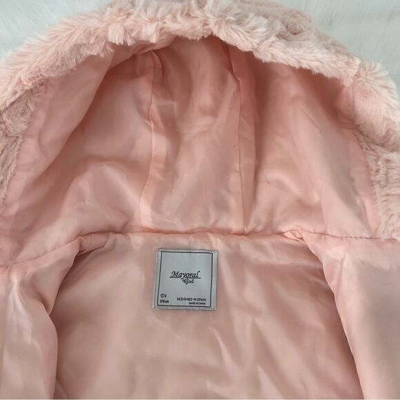 Mayoral NWT Pink Faux Fur Sleeveless Vest (6) - Picture 6 of 9